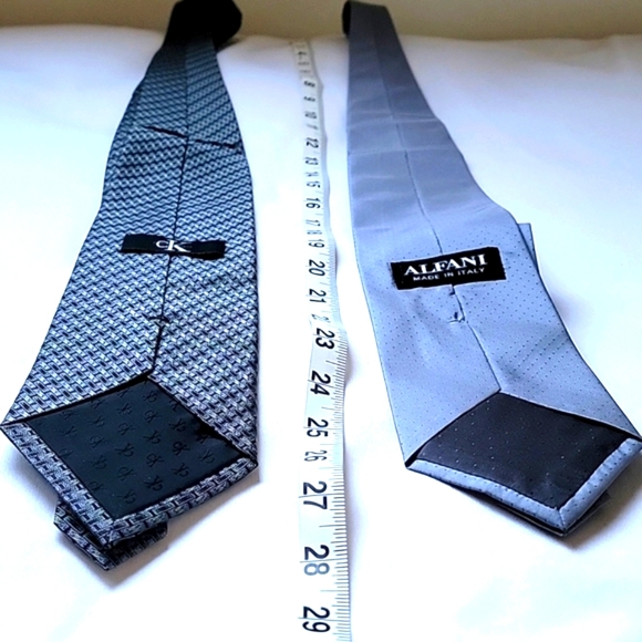 ALFANI Made in Italy Light Blue Tie and Calvin Klein Blue and Gray Neck Tie Lot - Picture 2 of 4